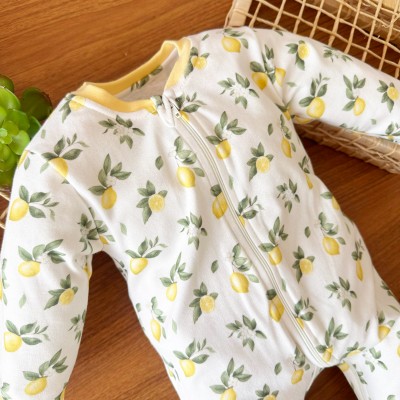  Macacão de Malha com Abertura em Zíper e Pézinho Bordado Limãozinhos - Off White e Verde